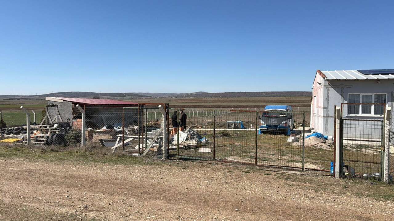 10 gündür kayıptı! Babası öldürüp bahçeye gömmüş 13